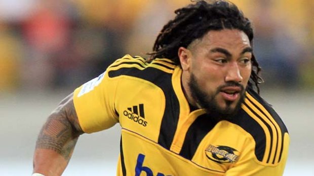 Ma'a Nonu in action for the Hurricanes against the Highlanders.