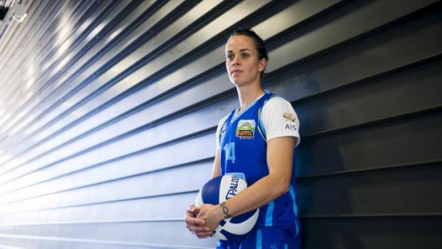 Kristen Veal has returned to the Canberra Capitals.