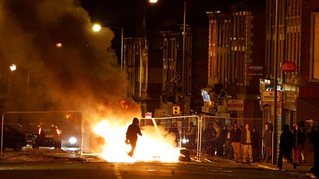 Chaotic ... violence has errupted in new areas away from London.