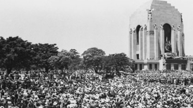 Crowd-drawer... the opening of the memorial 75 years ago attracted about 100, 000 people to Hyde Park.