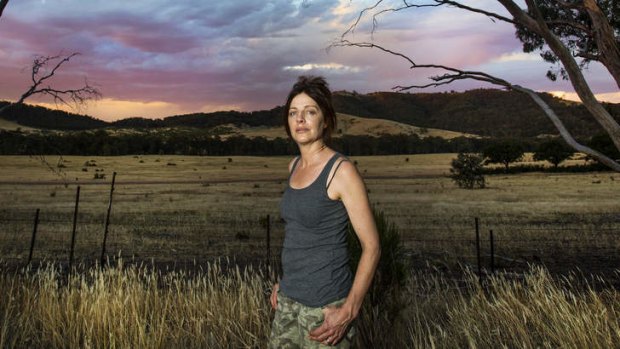 Save the roos: <i>Neighbours</i> star Fiona Corke, Australian Society for Kangaroos vice-president, is among the activists protesting against the cull at Puckapunyal army base.