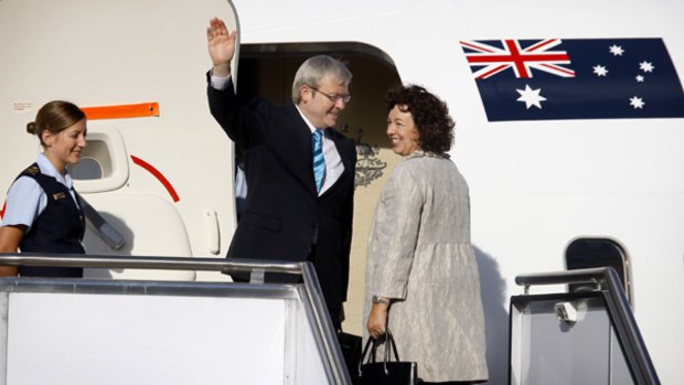 Prime Minister Kevin Rudd and his wife Therese Rein depart Canberra for a meeting with Barack Obama.
