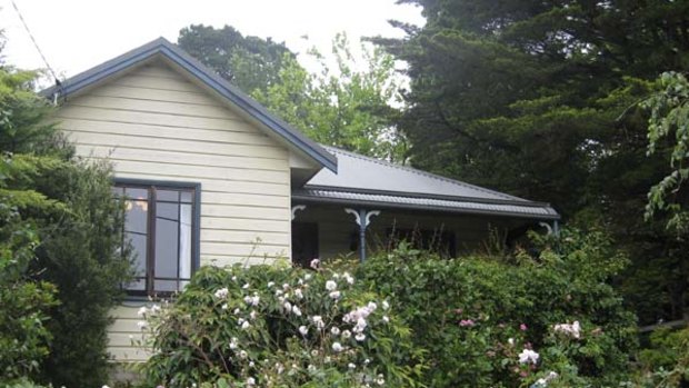 Right as rain ... Cottage on the Mall is a short stroll from cafes and shops.