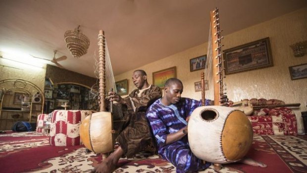 Toumani and Sidiki Diabate are bringing the sound of the African kora to Australia.