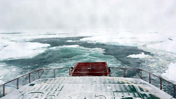 Closing in: View from the stern of the Aurora Australis before it abandoned its rescue attempt.