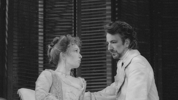 Lindsay Duncan (Marquise de Merteuil) and Alan Rickman (Vicomte de Valmont)
