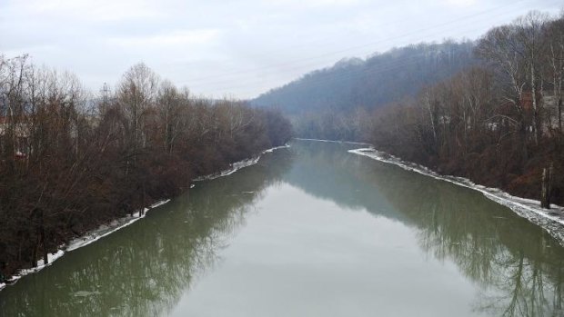 The White House has issued a federal disaster declaration in West Virginia, where a chemical spill in the Elk River in Charleston, West Virginia, may have led to tap water being contaminated.