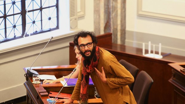 Greens councillor Jonathan Sri was accused by councillor Shayne Sutton of being unethical and giving residents false hope.