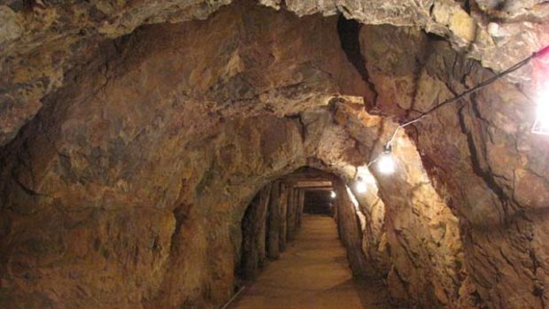 Time tunnels . . . the Wellington Phosphate Mine.
