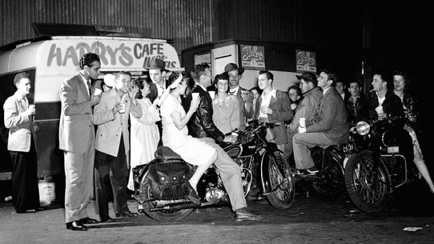 Life on the road: Harry's Cafe de Wheels in 1949.