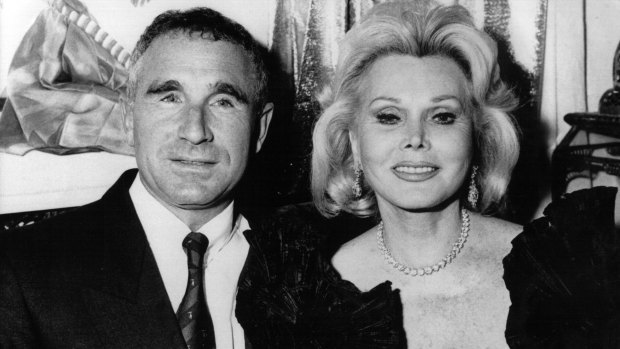 Zsa Zsa Gabor with Frédéric Prinz von Anhalt in 1995.