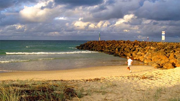 Kingscliff in 2008 before erosion destroyed the beach.