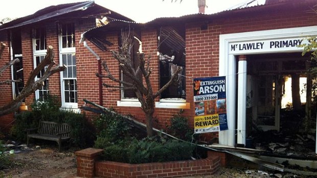 Police have arrested three teenagers in relation to the fired that burned down Mount Lawley Primary School. Photo: Twitter @Lisa_Barnes