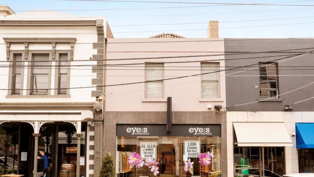 Investors were focused on a shop at 29 Toorak Road which sold for $400,000 over the reserve. The two-level building went for $2.56 million under the hammer on a tight 3.43 per cent yield.
