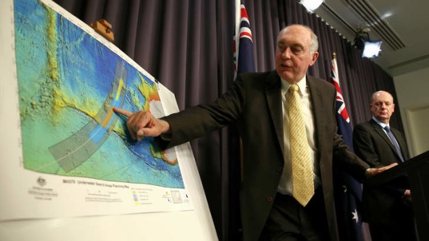 Deputy Prime Minister Warren Truss announces the next stage of the search for MH370.