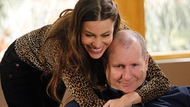 Modern Family's Sofia Vergara and Ed O'Neill are getting payrises after their series renewal.