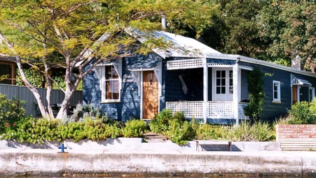 Ringside seat ... waterfront Selby Cottage.