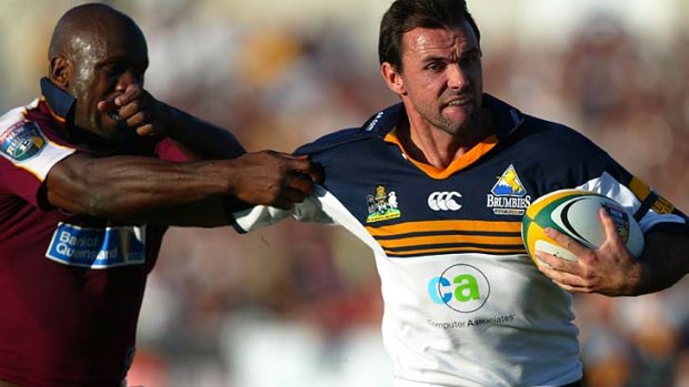 Joe Roff out muscles Wendell Sailor during the last day game played at home by the Brumbies.