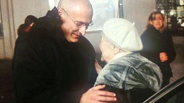 Mikhail Khodorkovsky is reunited with his mother in Berlin.