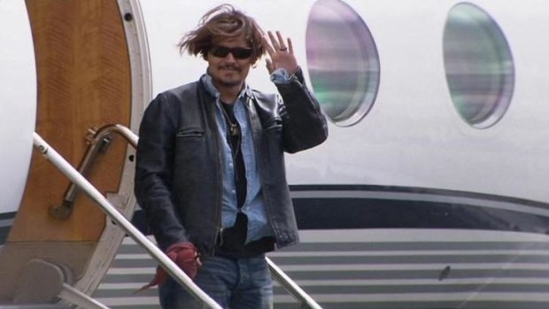 Johnny Depp arrives at Brisbane Airport on his way to the Gold Coast to resume shooting <i>Pirates of the Caribbean: Dead Men Tell No Tales</I>.