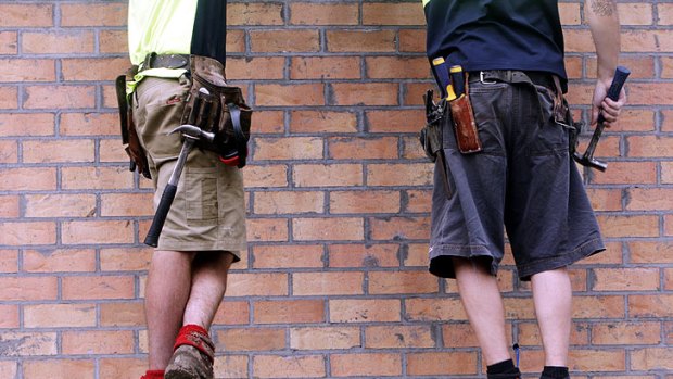 The government has extended by three months its $10,000 bonus to Queenslanders buying or building new homes.
