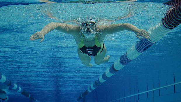 Jacqueline Freney wins gold