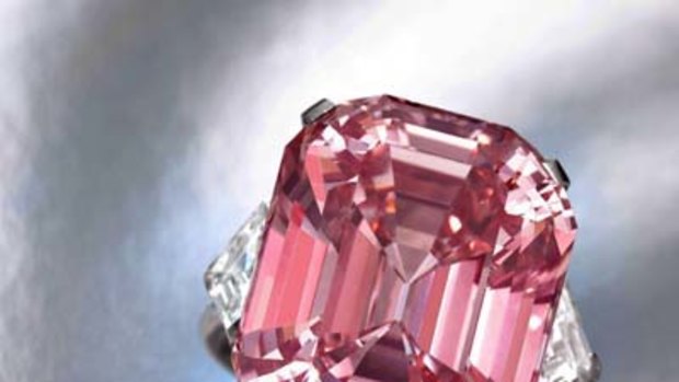 Sotheby's shows a rare pink diamond valued at up to $US38 million.
