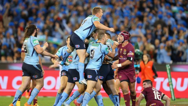 Queensland Maroons defeat NSW Blues 26-18 in State of Origin I at