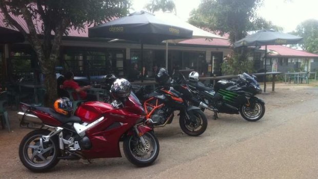 Bikes outside Miala Teahouse at Mt Glorious.