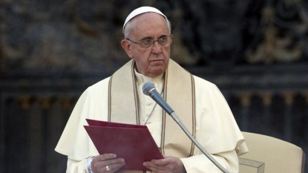 Pope Francis has urged the international community to protect Iraq's Christians.