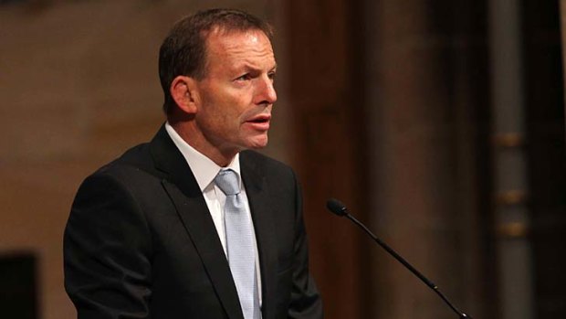 Tony Abbott wants senior public services to have bonuses that are linked to performance.