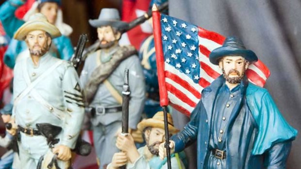Models of Civil War soldiers inside a storefront window in Gettysburg. <i>Photo: Kalim Bhatti/The New York Times</i>