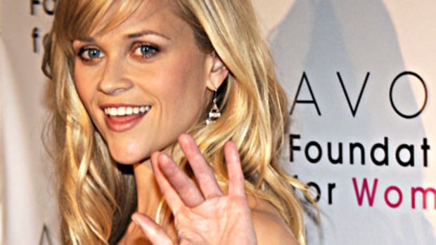 On the rebound ... Reese Witherspoon moves on from Jake Gyllenhaal.