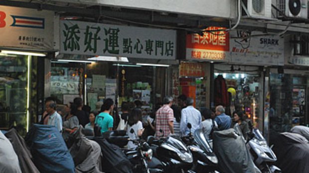 To find the restaurant, just look out for the crowd standing around outside surrounding hobby shops and toy shops.