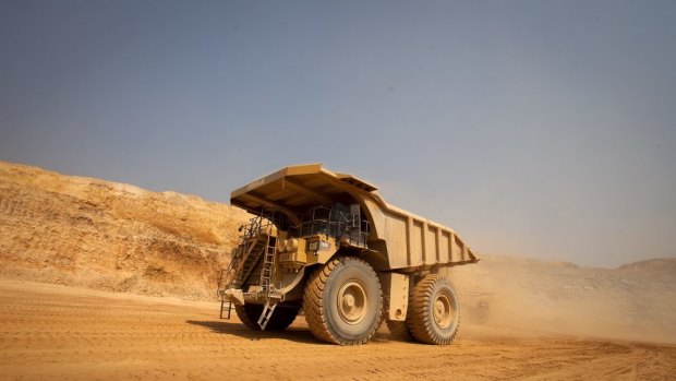 It's been reported that a man was allegedly punched by a colleague and died while working on a mine site in WA. 