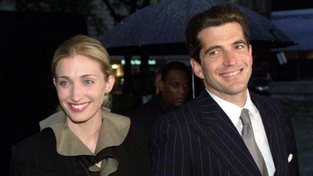John jnr with his wife, Carolyn Bessette Kennedy.