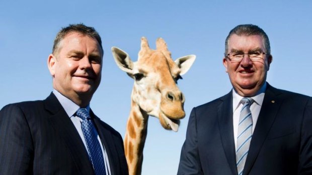APA chief executive Mick McCormack (left) and chairman Len Bleasel at Taronga Zoo.