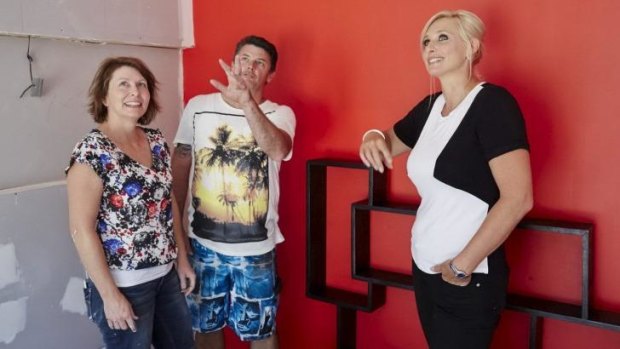 <i>House Rules</i> host Johanna Griggs with WA team Karina and Brian.