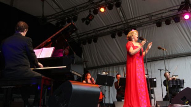 Summer sounds ... Yvonne Kenny sings at Twilight at Taronga Zoo.