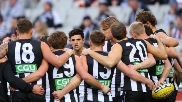 Scott Pendlebury addresses his young charges.