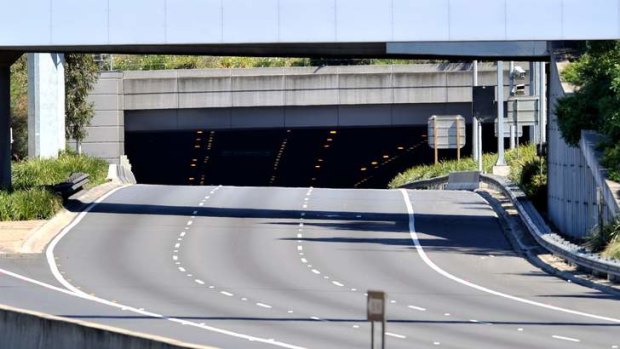 Citylink's Burnley tunnel remains closed.
