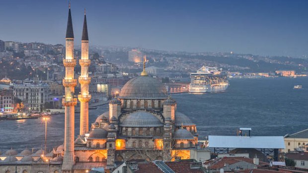 The Yeni Cami, The New Mosque in Istanbul.