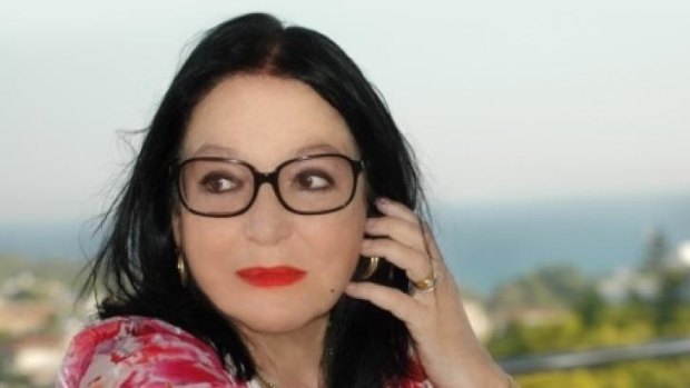 Nana Mouskouri will perform a Perth concert as part of her world tour.