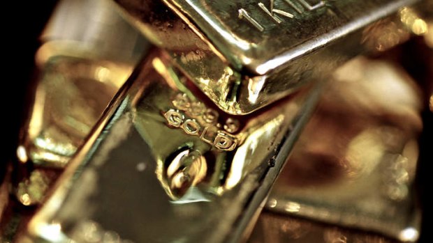 Hedge funds are betting that a 12-year price rise in gold is over.