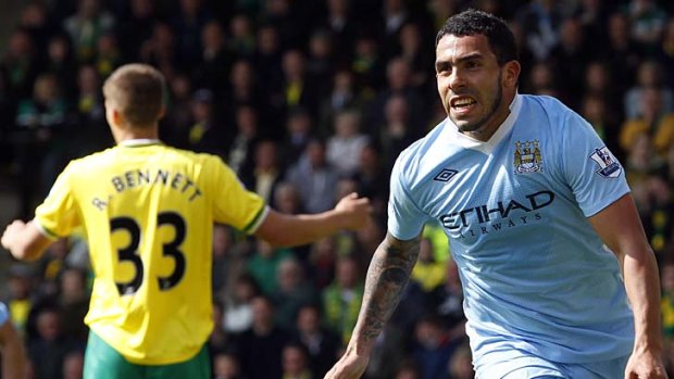 Hopes to be on the winning side of Manchester ... Carlos Tevez.
