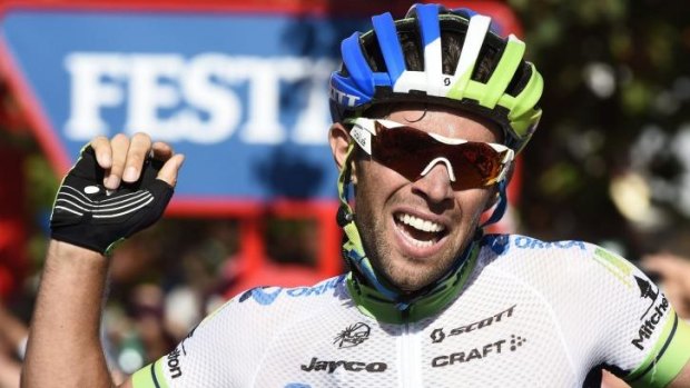 Matthews fell agonisingly short of adding to his stage-three win, which put him in the overall leader's jersey for three days, with John Degenkolb? narrowly beating him in the bunch sprint to continue the German's outstanding Vuelta.