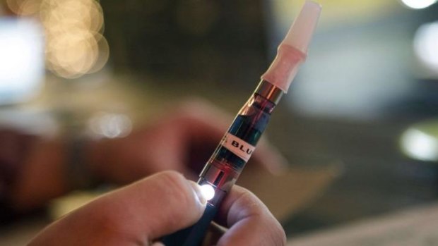 A study suggests that youth who smoke e-cigarettes are more likely to move on to old-fashioned cigarettes.
