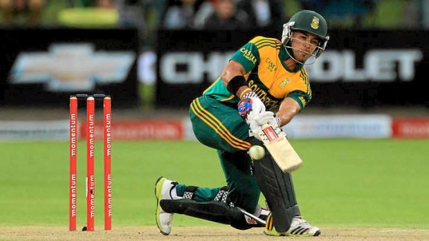 A rearguard action from South Africa's batsman JP Duminy was not enough to save the home side.
