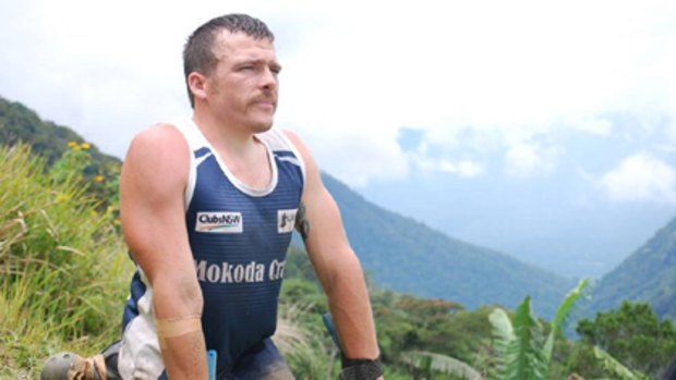 Kurt Fearnley during his Kokoda Crawl.