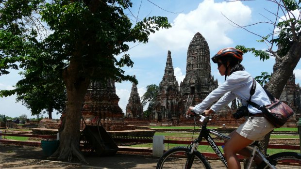 In contrast to the mayhem of Bangkok, Ayutthaya operates at a sedate pace. 
